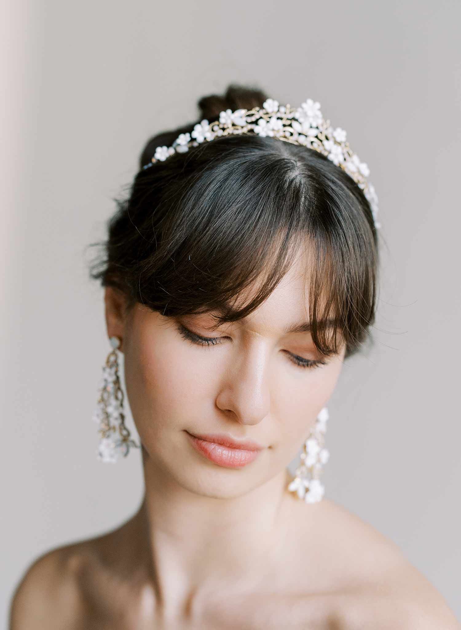 Opals and petite daisies bridal tiara - Style #2504