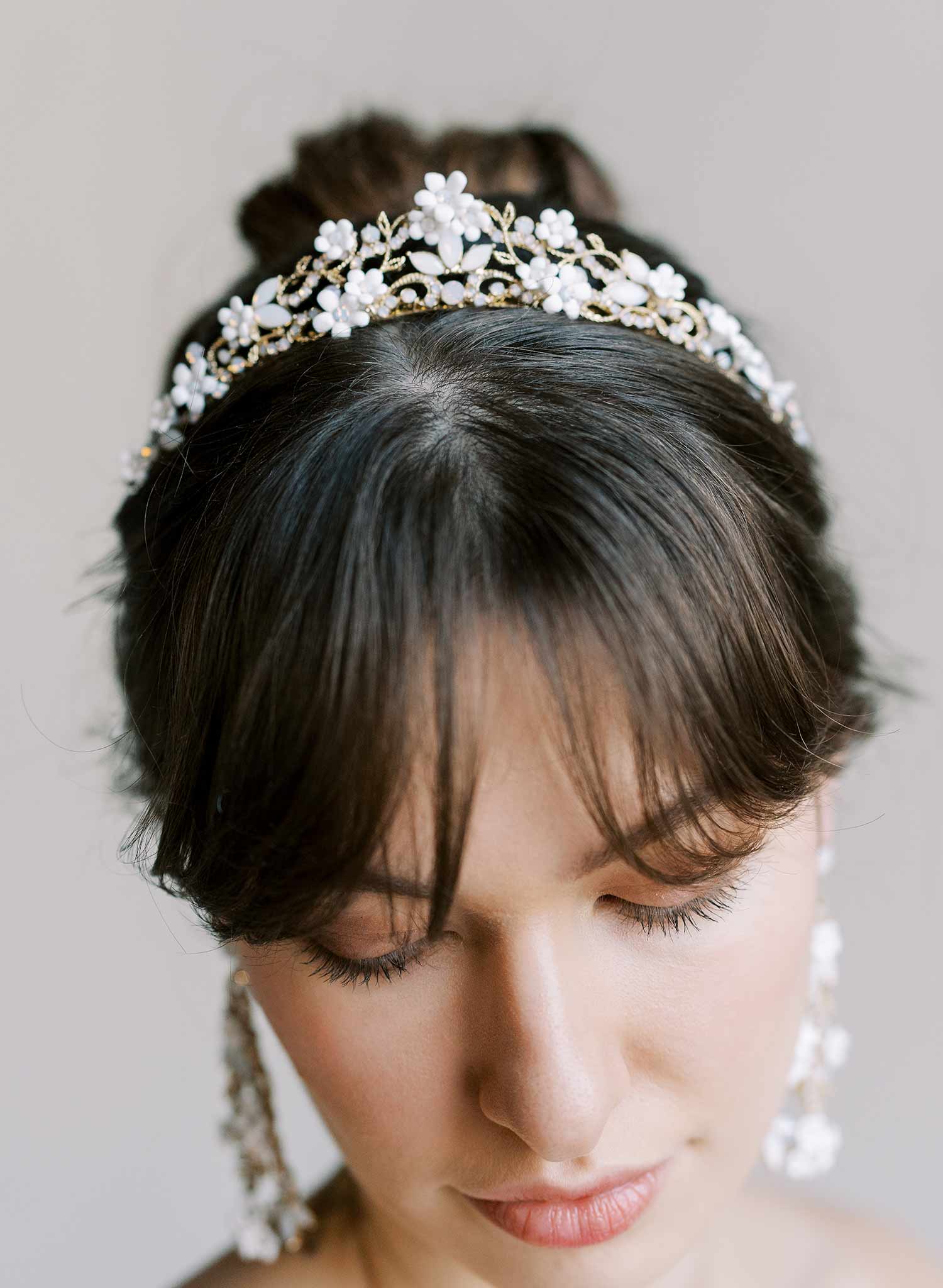 Opals and petite daisies bridal tiara - Style #2504