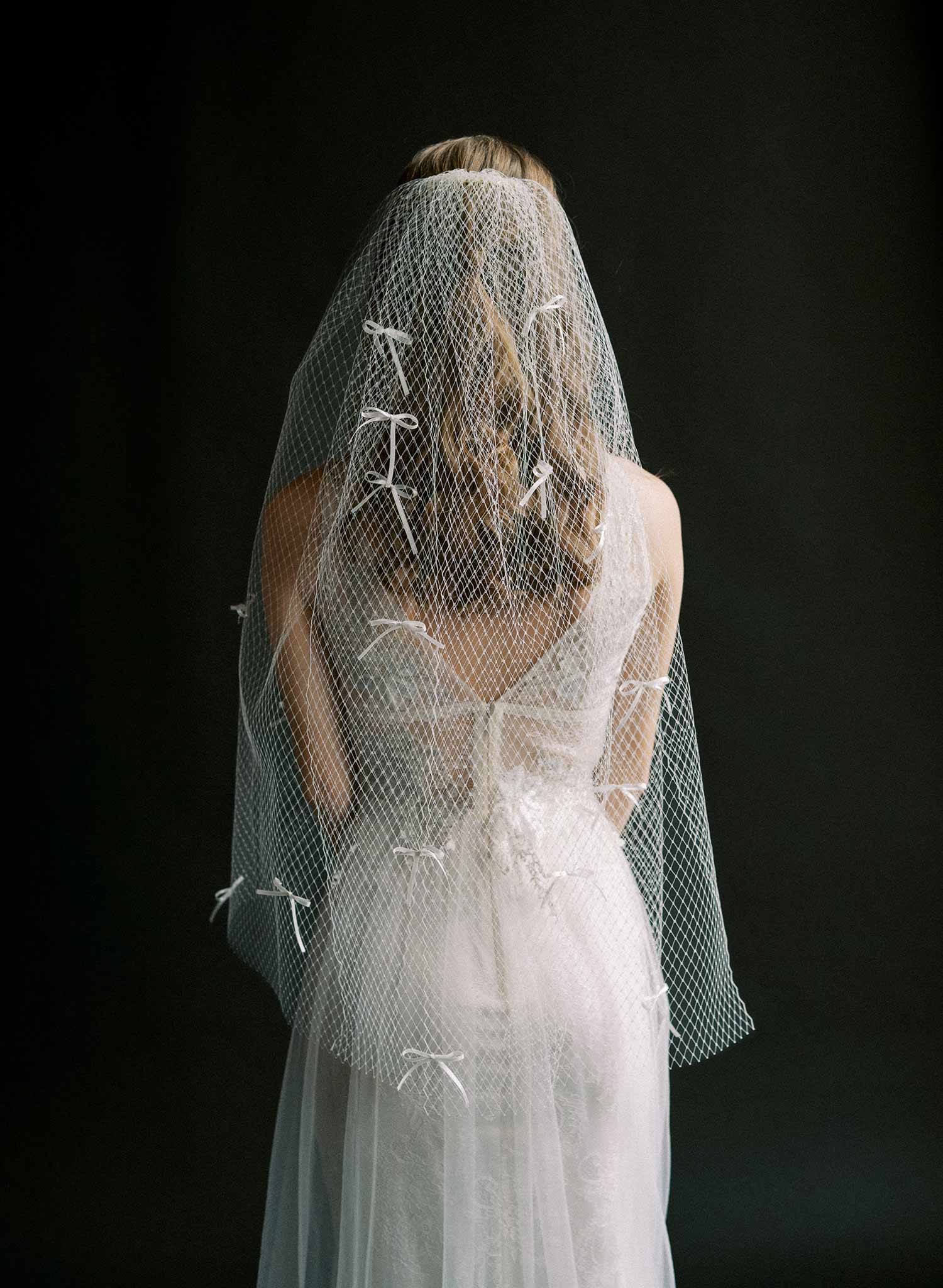 Long birdcage, russian veiling with handmade silk bows. Wedding veil.