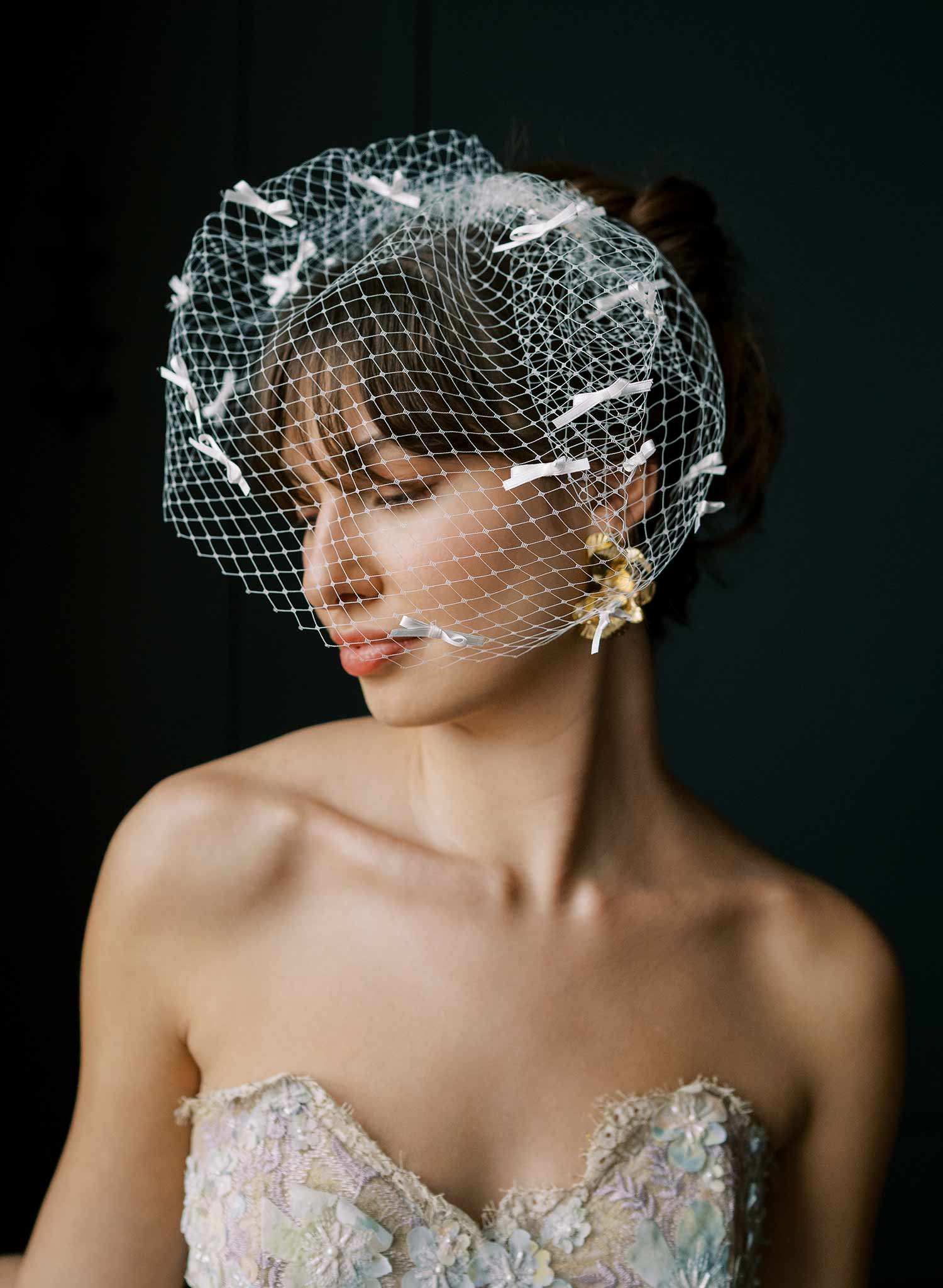 Bridal birdcage, short wedding veil with handmade silk bows by Twigs & Honey.