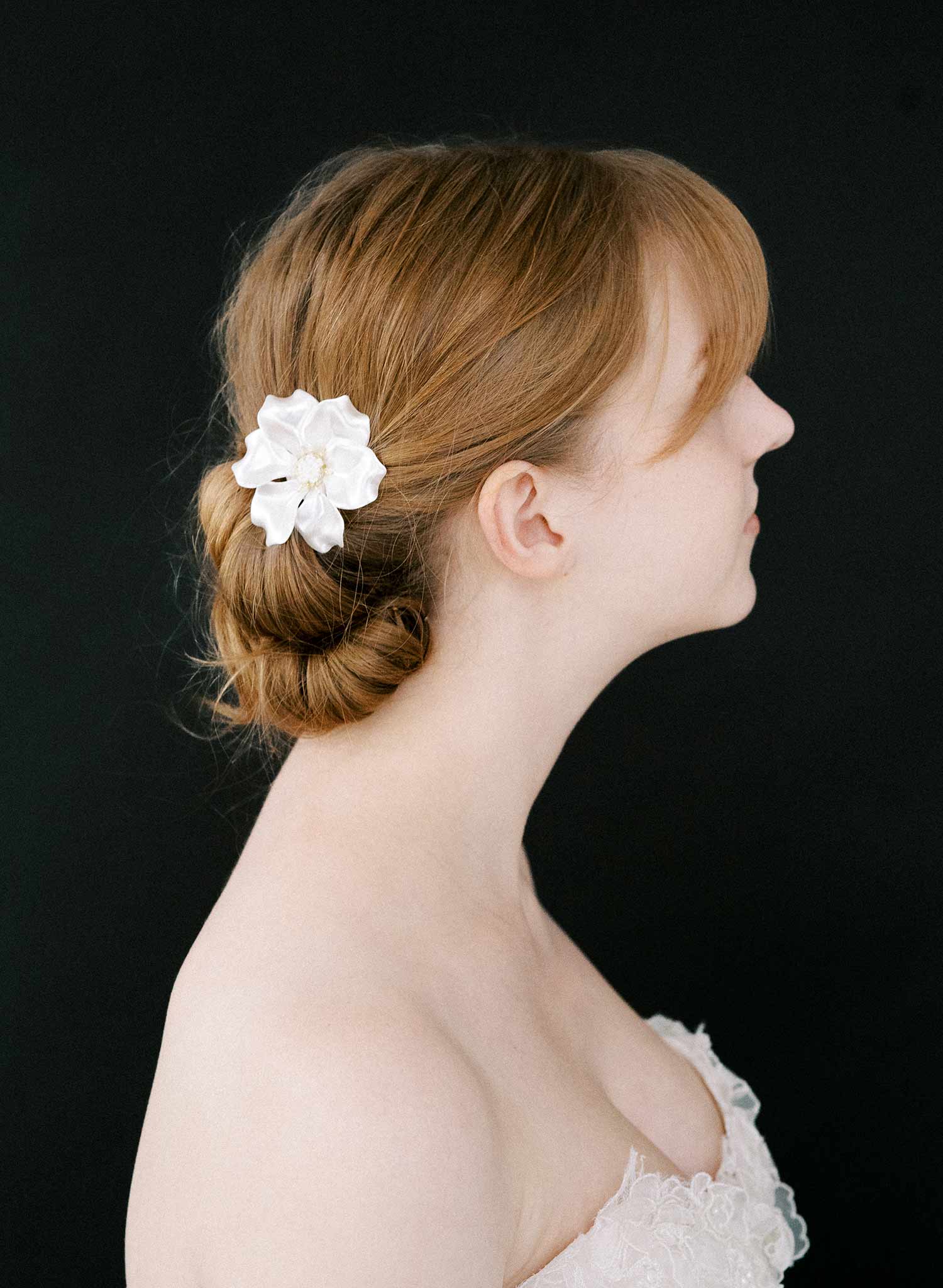 Modern and clean bridal hair flower accessory. Headpiece by Twigs & Honey