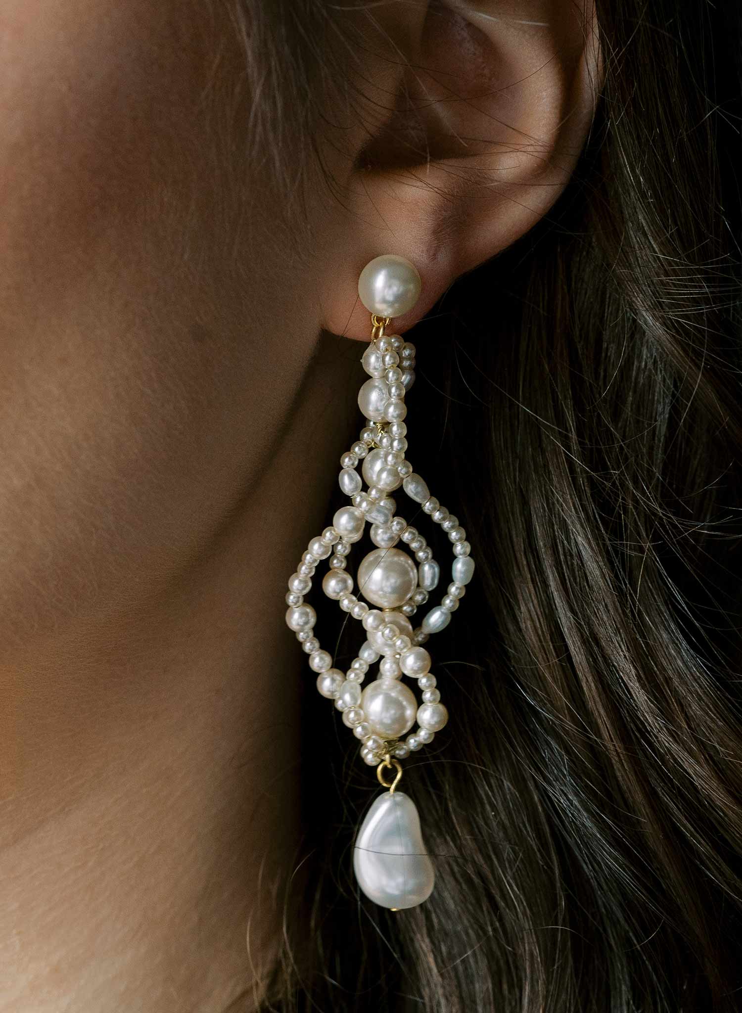 Twisted pearl bridal chandelier earrings, weddings. Twigs and Honey