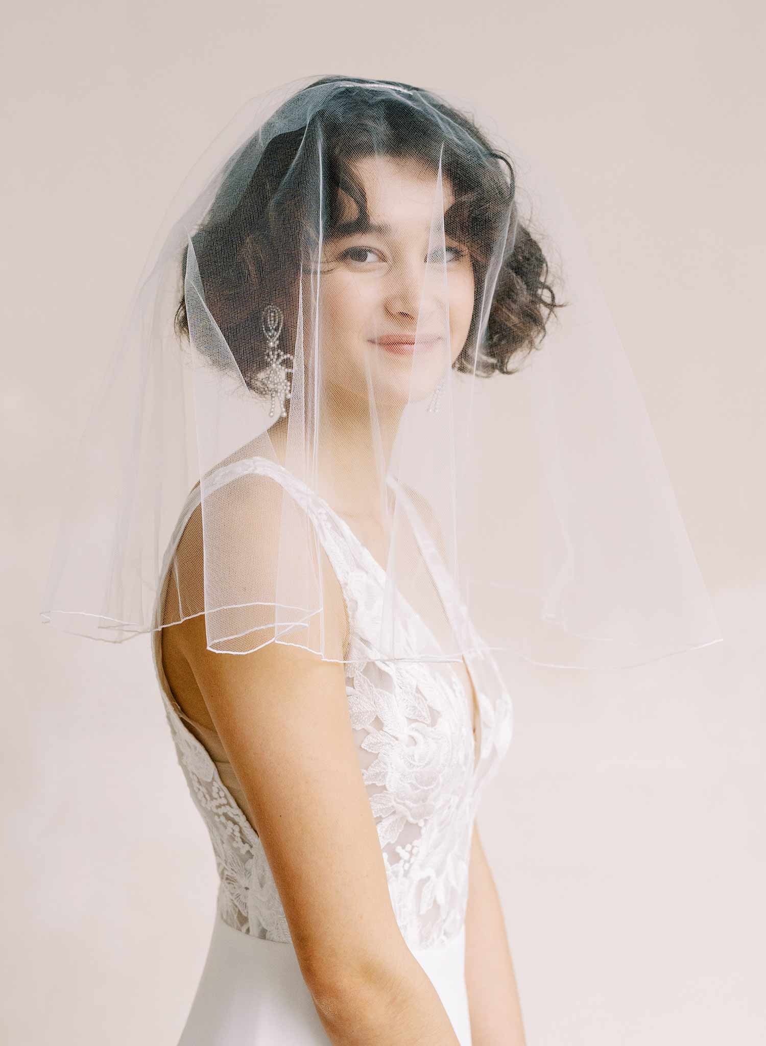 Minimalist Solid Bridal Veil,Bridal Veil, White Veil, Wedding store Veil,Simple Wedding Veil