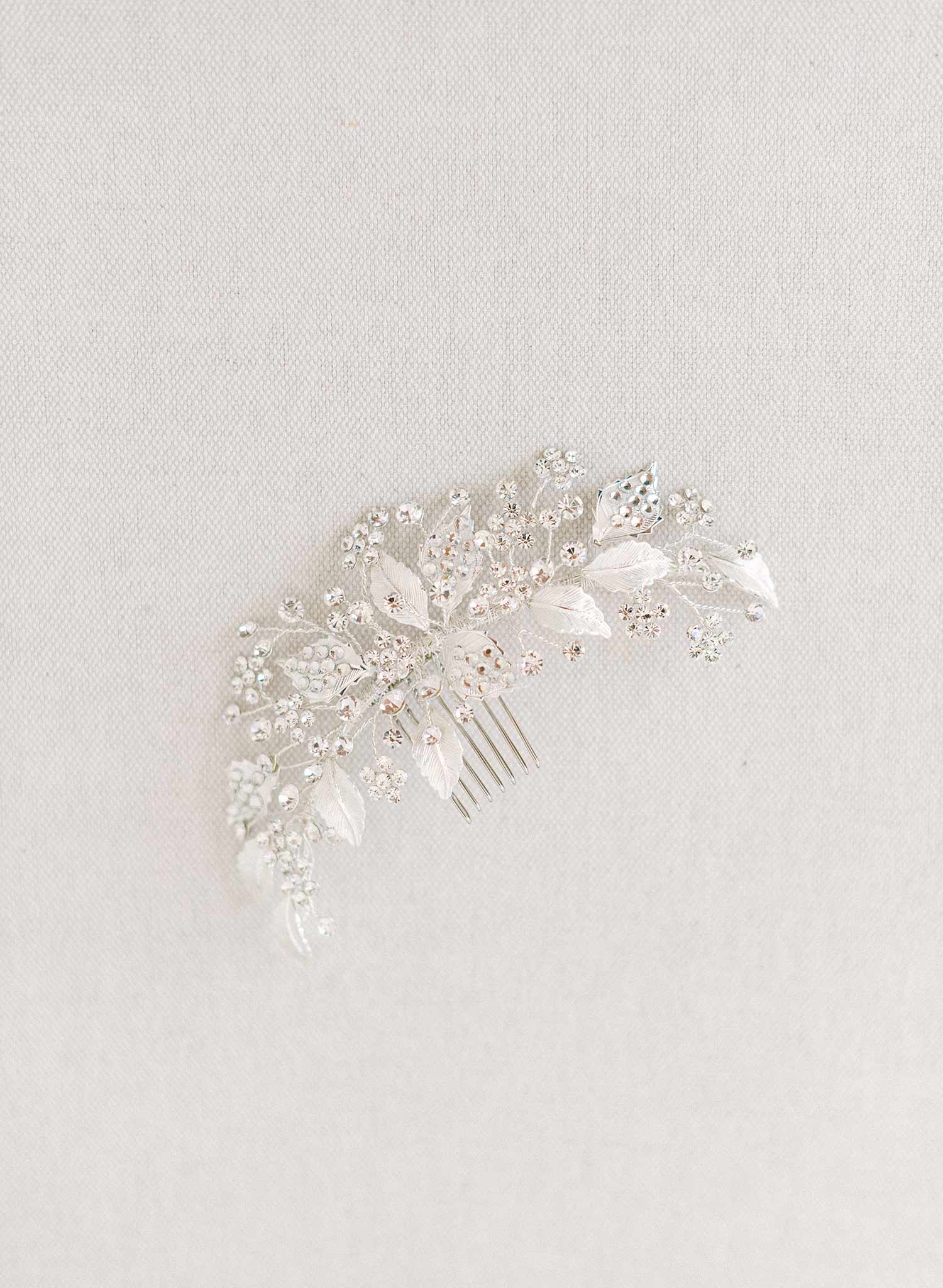 Bridal hair comb with crystals by twigs and honey