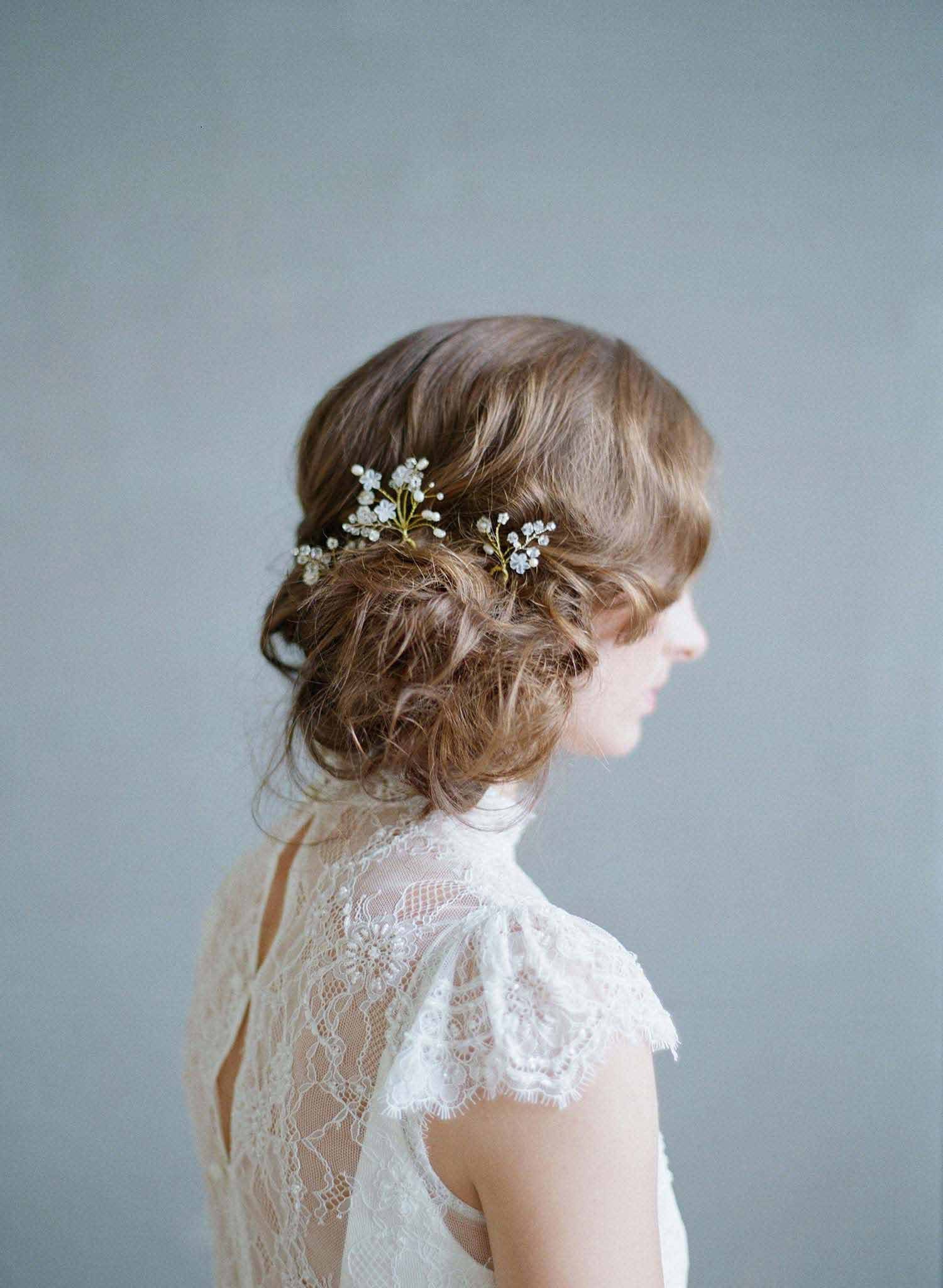12 Cute Wedding Hairstyles for Short Hair ~ KISS THE BRIDE MAGAZINE