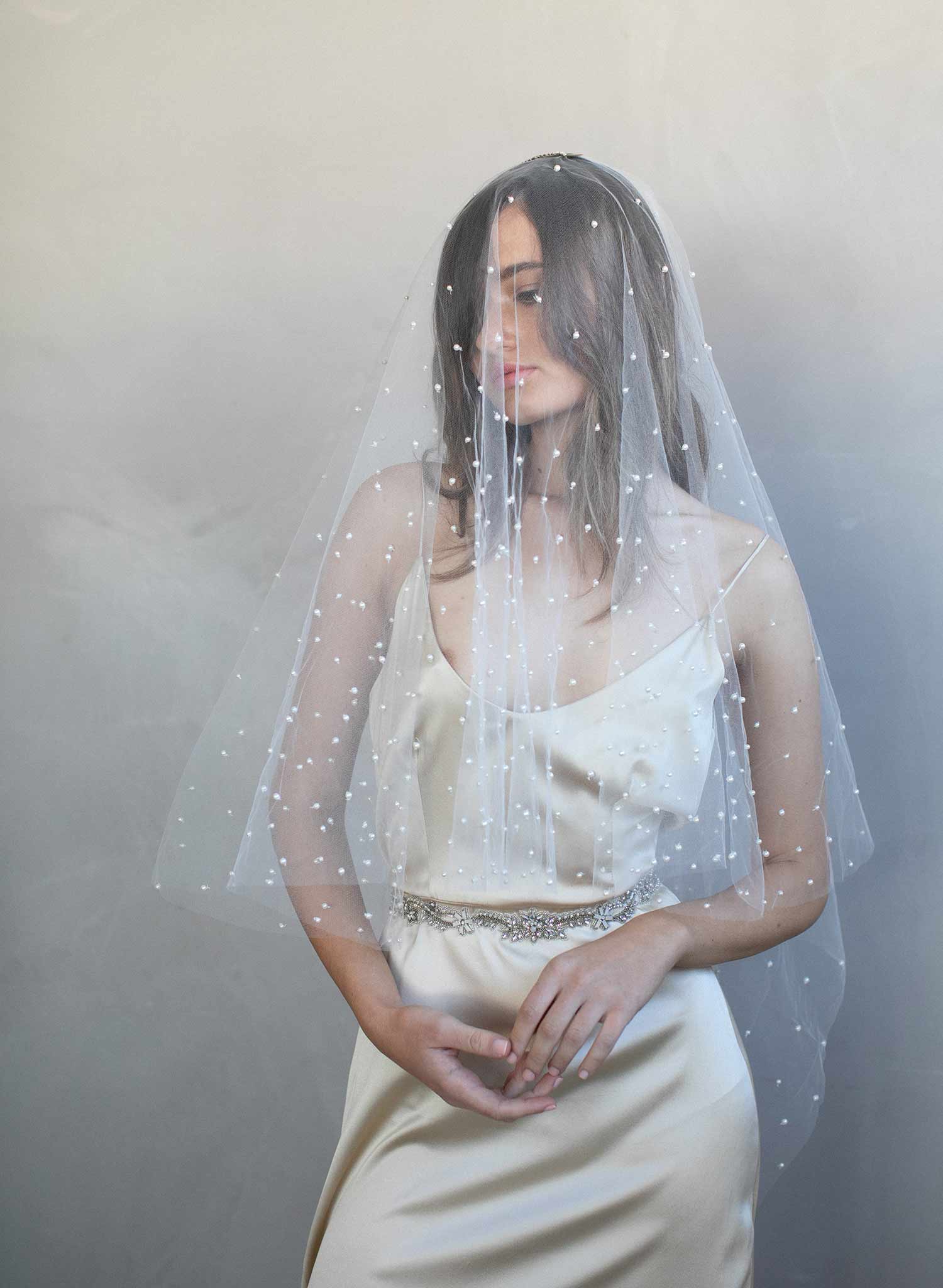 Scattered Pearl Veil V009 – Bridal Closet